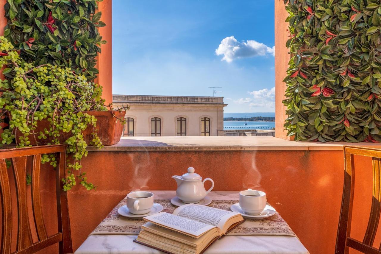 Hotel Mediterraneo Сиракуза Екстериор снимка